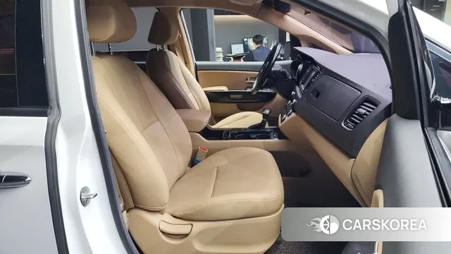 Kia All New Carnival 2018 Белый из Кореи, фото 2