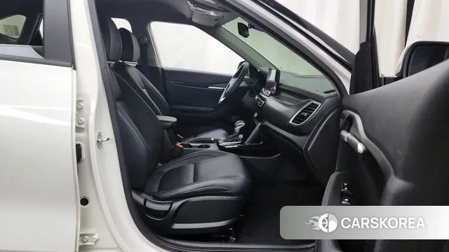 Kia Seltos 2021 Белый из Кореи, фото 2