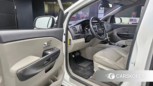 Kia The New Carnival 2019 Белый из Кореи, фото 2