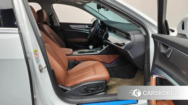 Audi A6 (C8) 2020 Белый из Кореи, фото 2