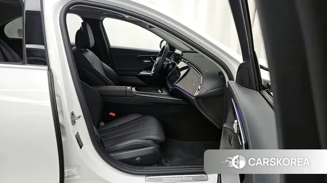 Mercedes-Benz E-Class W214 2024 Белый из Кореи, фото 2