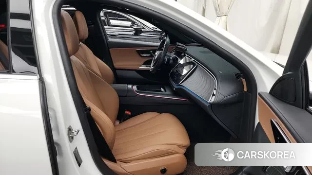 Mercedes-Benz E-Class W214 2024 Белый из Кореи, фото 2