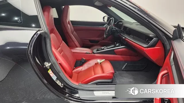 Porsche 911(992) 2020 Черный из Кореи, фото 2