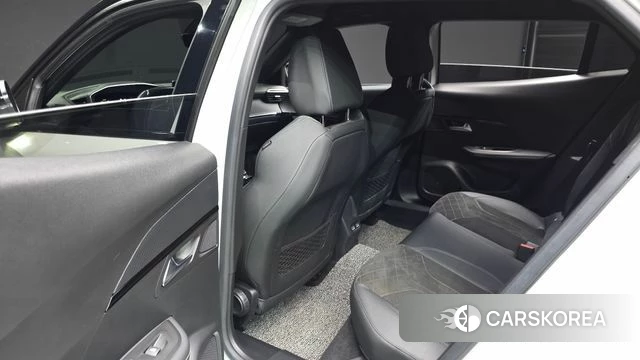 Peugeot 2008 Second generation 2021 Белый из Кореи, фото 2