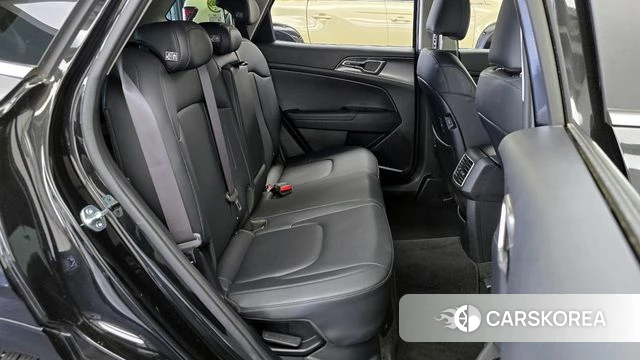 Kia Sportage 5th Generation Hybrid 2023 Черный из Кореи, фото 2