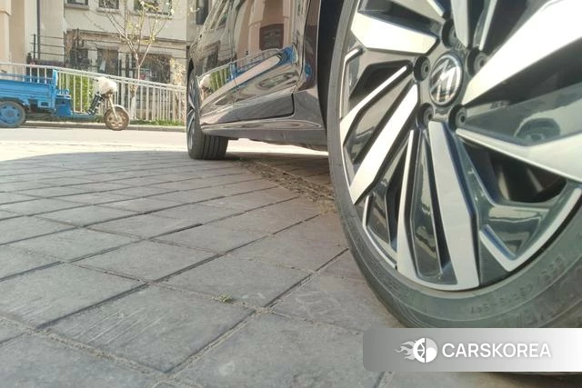 Volkswagen Passat 2024 Черный из Китая, фото 2