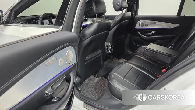 Mercedes-Benz E-Class W213 2021 Белый из Кореи, фото 2