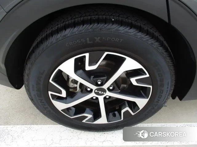 Kia Sportage 5th Generation Hybrid 2023 Серый из Кореи, фото 2