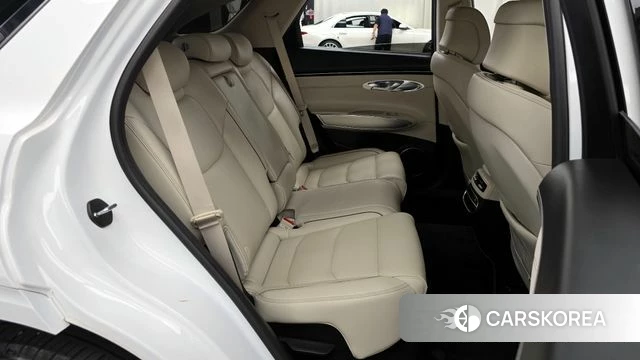 Genesis GV70 2022 Белый из Кореи, фото 2