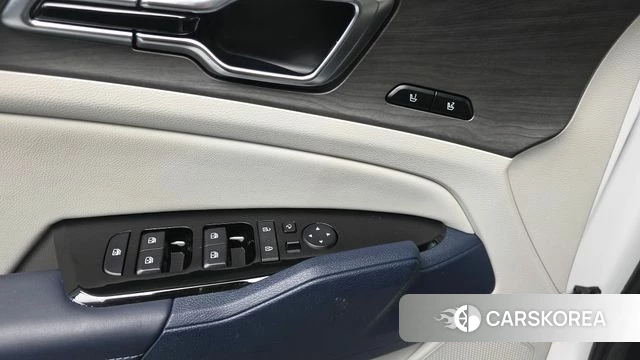 Kia Sportage 5th Generation 2024 Белый из Кореи, фото 2