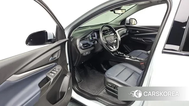 Chevrolet (GM Daewoo) Bolt EUV 2022 Песочный из Кореи, фото 2