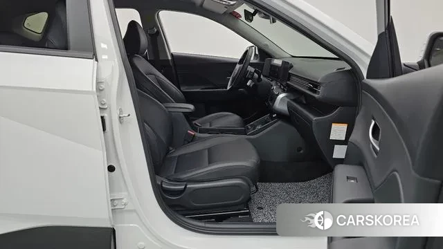 Hyundai Kona Hybrid (SX2) 2023 Белый из Кореи, фото 2