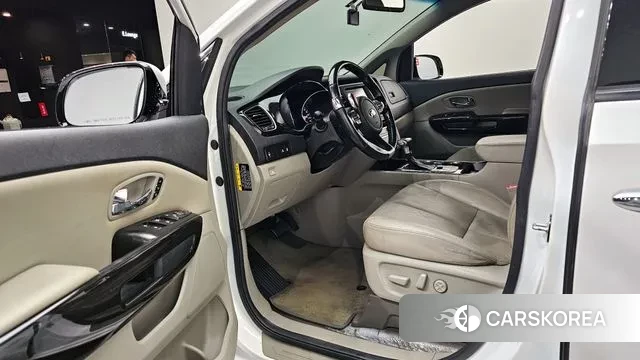 Kia The New Carnival 2018 Белый из Кореи, фото 2