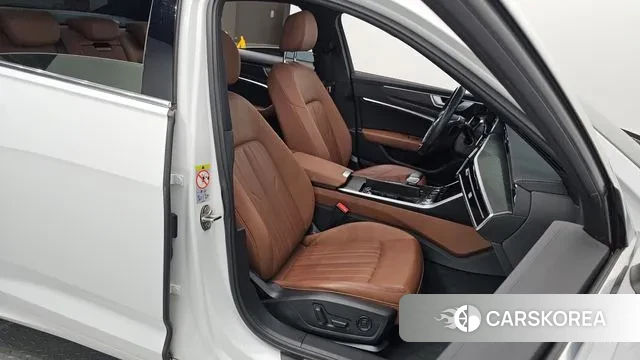 Audi A6 (C8) 2021 Белый из Кореи, фото 2