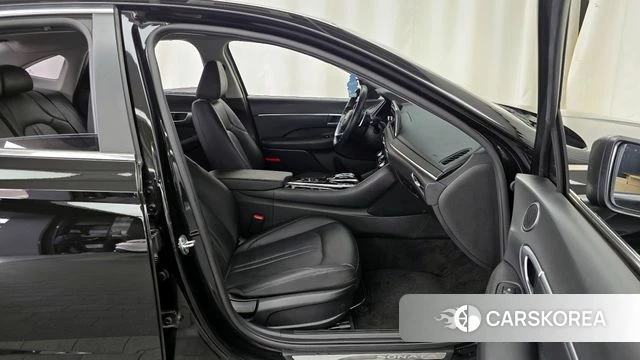 Hyundai Sonata (DN8) 2021 Черный из Кореи, фото 2