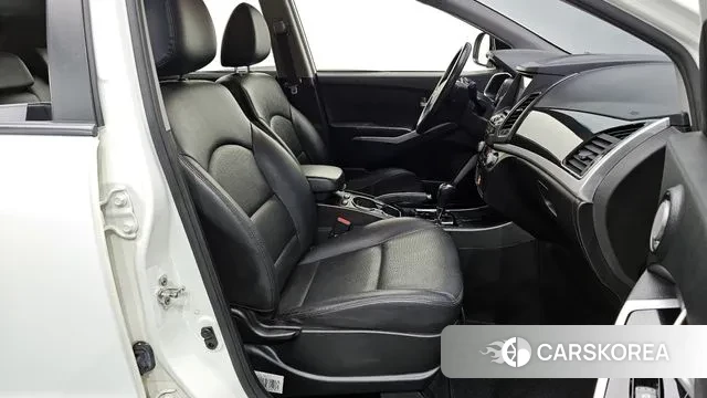 Ssangyong New Style Korando C 2018 Белый из Кореи, фото 2
