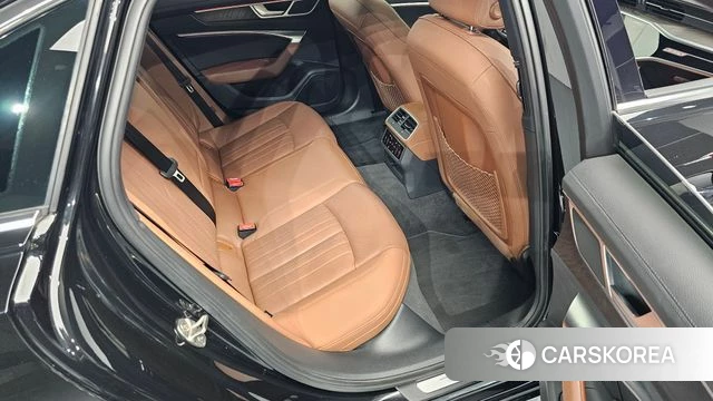 Audi A6 (C8) 2021 Черный из Кореи, фото 2