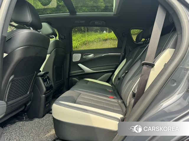 Denza X PHEV 2020 Серебристо-серый из Китая, фото 2
