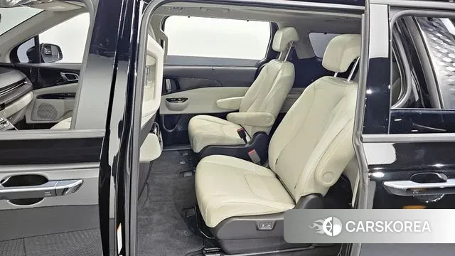 Kia Carnival 4th generation 2023 Черный из Кореи, фото 2