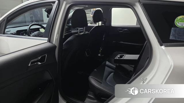 Kia Sportage 5th Generation 2023 Белый из Кореи, фото 2