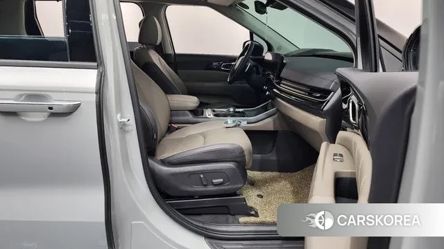 Kia The New Carnival 4th Generation 2024 Серый из Кореи, фото 2