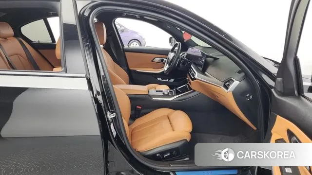 BMW 3 Series (G20) 2024 Черный из Кореи, фото 2