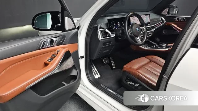 BMW X5 (G05) 2024 Белый из Кореи, фото 2