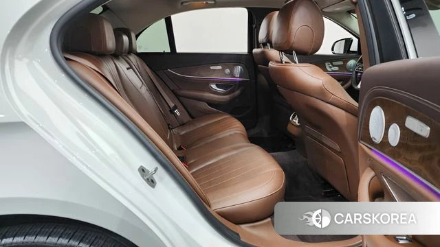Mercedes-Benz E-Class W213 2020 Белый из Кореи, фото 2