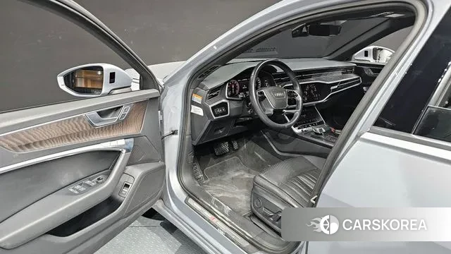 Audi A6 (C8) 2023 Серебряный из Кореи, фото 2