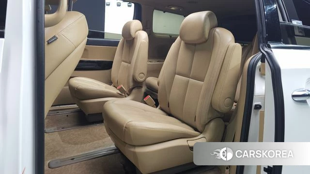 Kia The New Carnival 2018 Белый из Кореи, фото 2