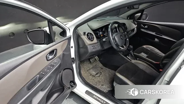 Renault Korea (Samsung) Clio 2019 Белый из Кореи, фото 2