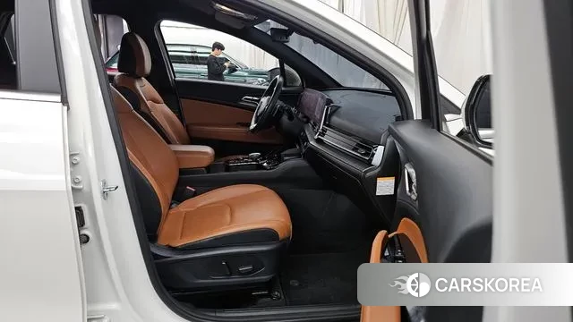 Kia Sportage 5th Generation Hybrid 2021 Белый из Кореи, фото 2