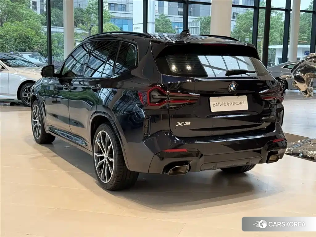 BMW X3 2022 Черный из Китая, фото 2