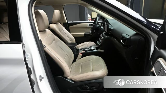 Ford Explorer 6th Generation 2020 Белый из Кореи, фото 2