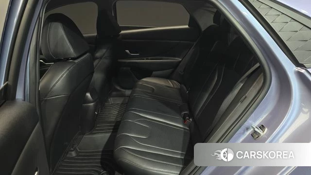 Hyundai The New Avante (CN7) 2023 Светло-серебряный цвет из Кореи, фото 2