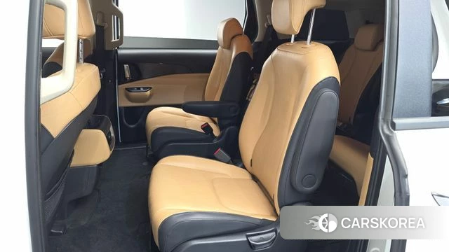 Kia Carnival 4th generation 2023 Белый из Кореи, фото 2