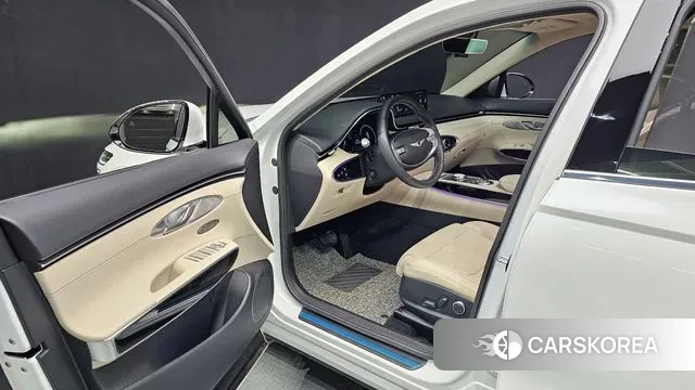 Genesis GV70 2021 Белый из Кореи, фото 2