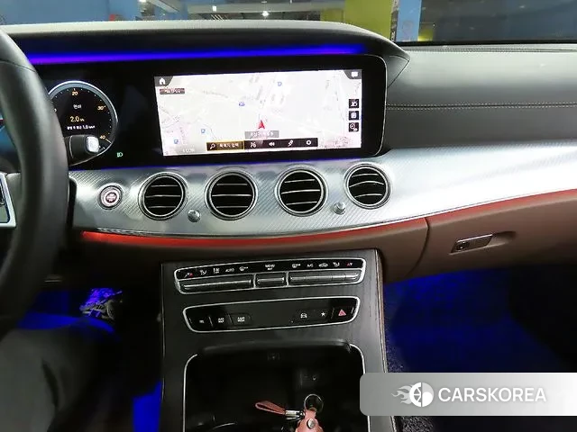 Mercedes-Benz E-Class W213 2021 Белый из Кореи, фото 2