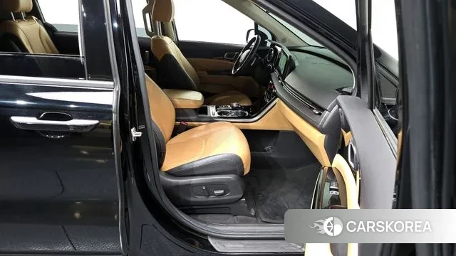 Kia Carnival 4th generation 2022 Черный из Кореи, фото 2