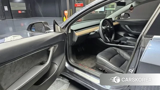 Tesla Model 3 2020 Серый из Кореи, фото 2