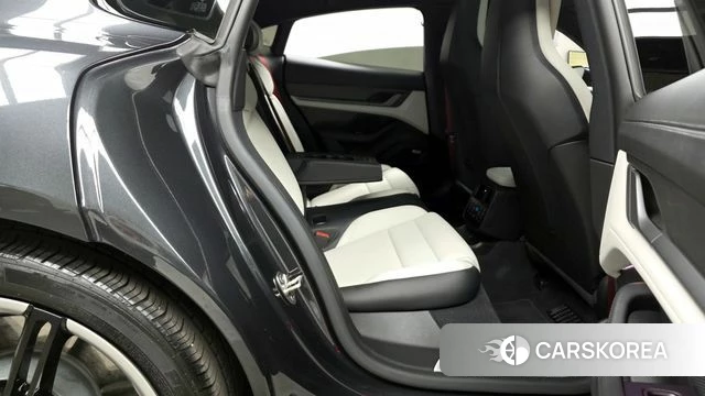 Porsche Taycan 2021 Серый из Кореи, фото 2