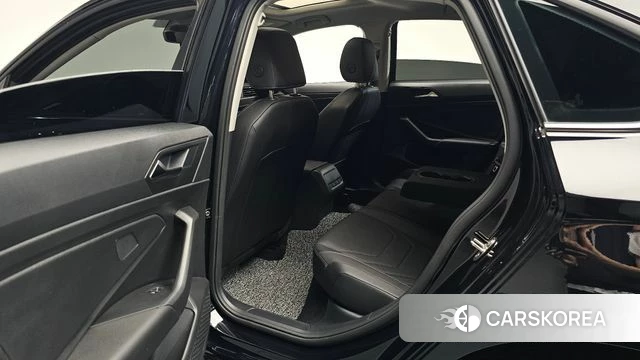 Volkswagen 7th Generation of Jetta 2021 Черный из Кореи, фото 2