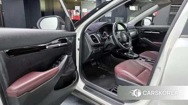 Kia Seltos 2020 Белый из Кореи, фото 2