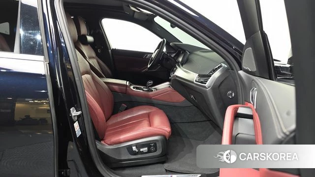 BMW X6 (G06) 2021 Черный из Кореи, фото 2