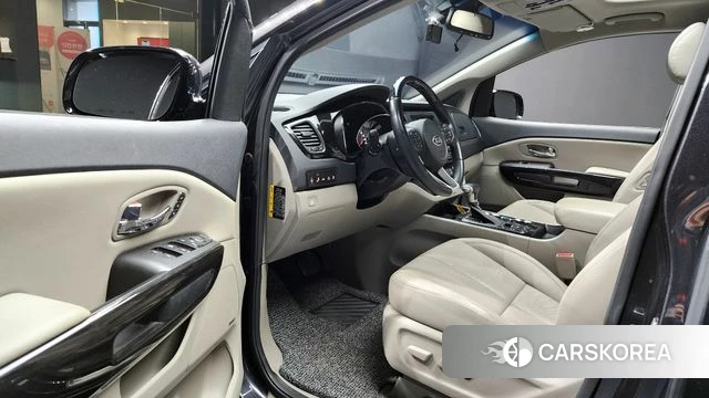 Kia The New Carnival 2018 Серый из Кореи, фото 2