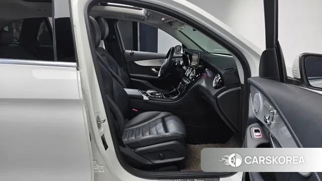 Mercedes-Benz GLC-Class X253 2018 Белый из Кореи, фото 2