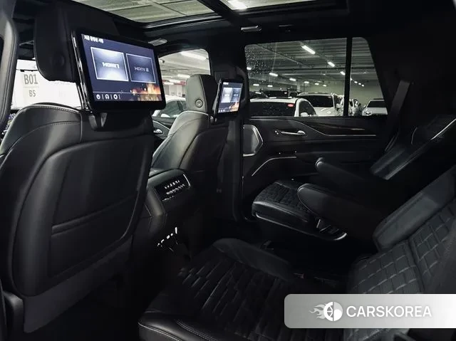 Cadillac Escalade 5th Generation 2024 Черный из Кореи, фото 2