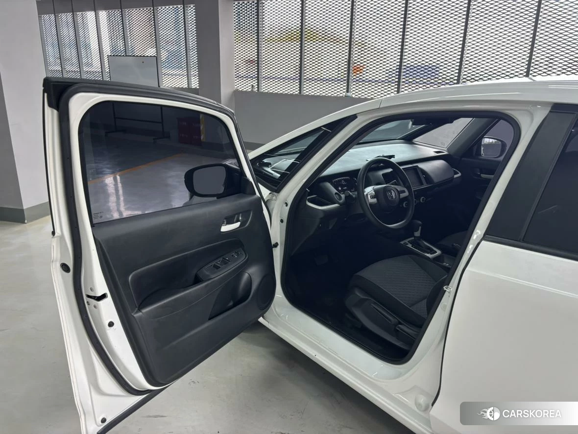 Honda Fit 2023 Белый из Китая, фото 2