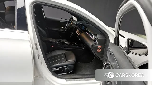 Mercedes-Benz A-Class W177 2021 Белый из Кореи, фото 2