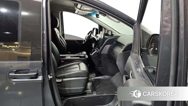 Hyundai Staria 2022 Серый из Кореи, фото 2